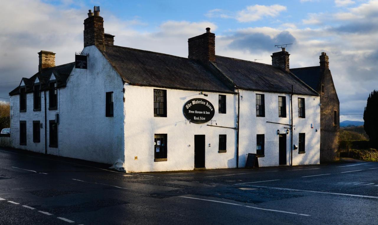 Chirnside The Waterloo Arms Hotel מראה חיצוני תמונה